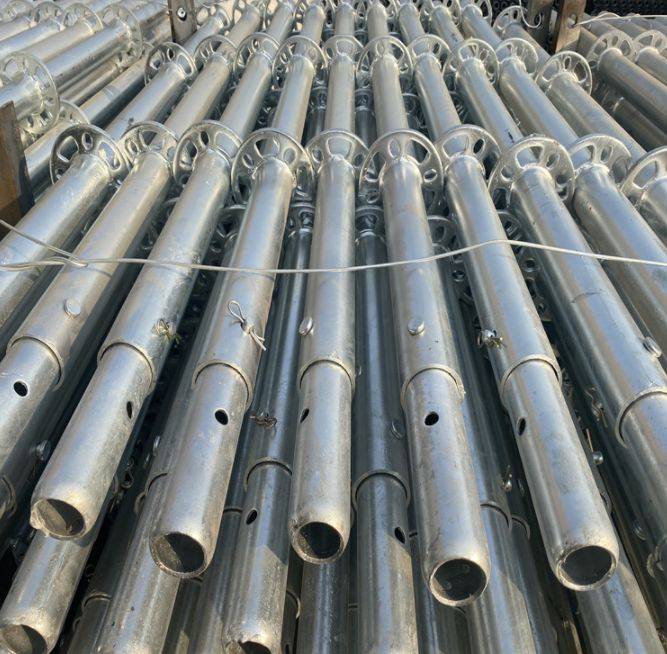 為什么盤扣腳手架比扣件式鋼管腳手架貴了2倍？ (圖2)